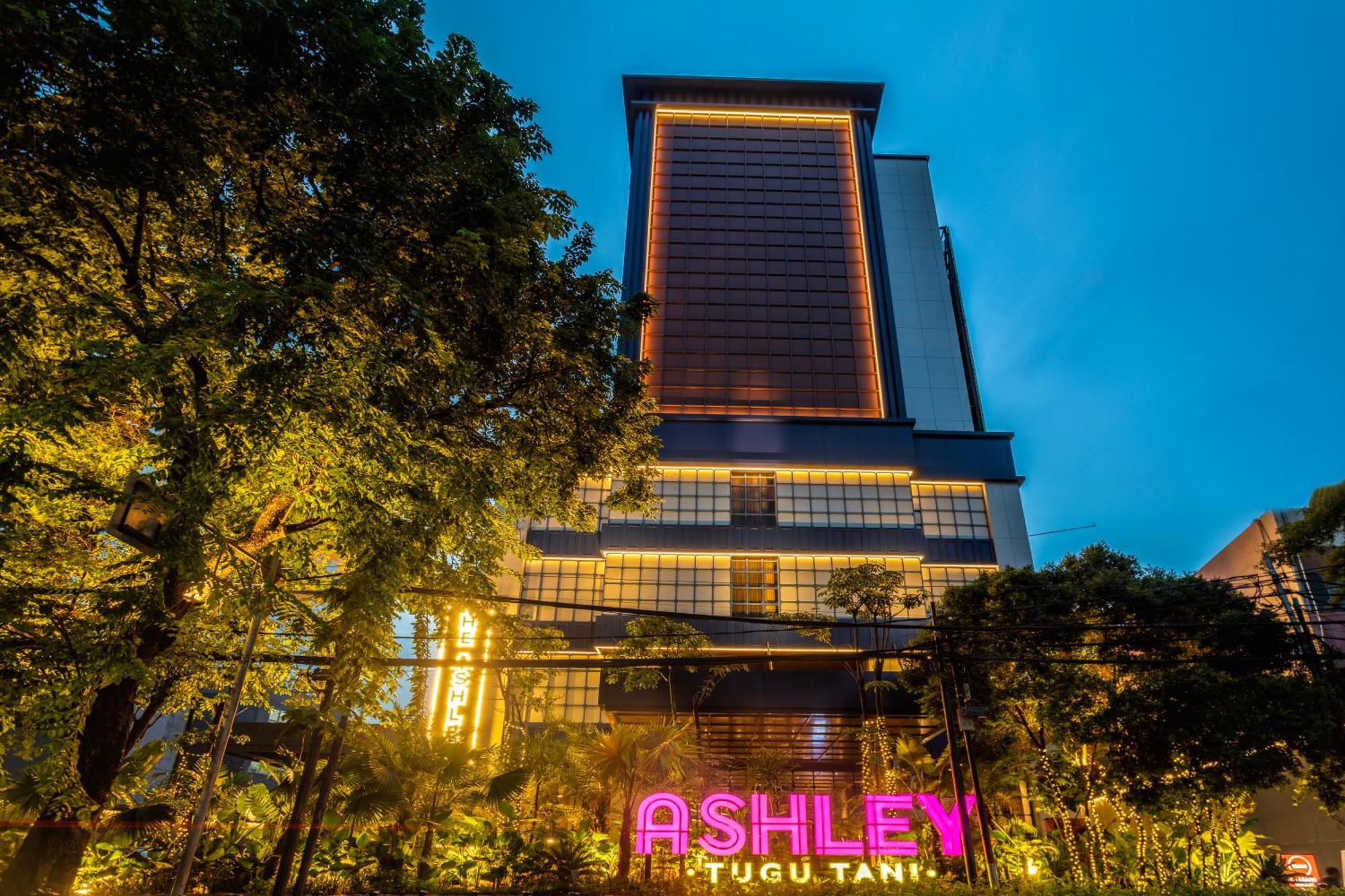Ashley Tugu Tani Menteng Giacarta Esterno foto